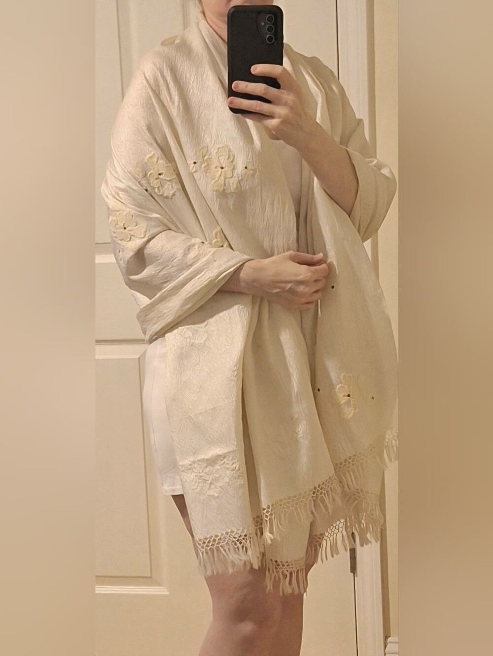 🏵MARIANNE KOOIMANS🏵Cream, Silk Scarf/Wrap w/ Metallic Flicks